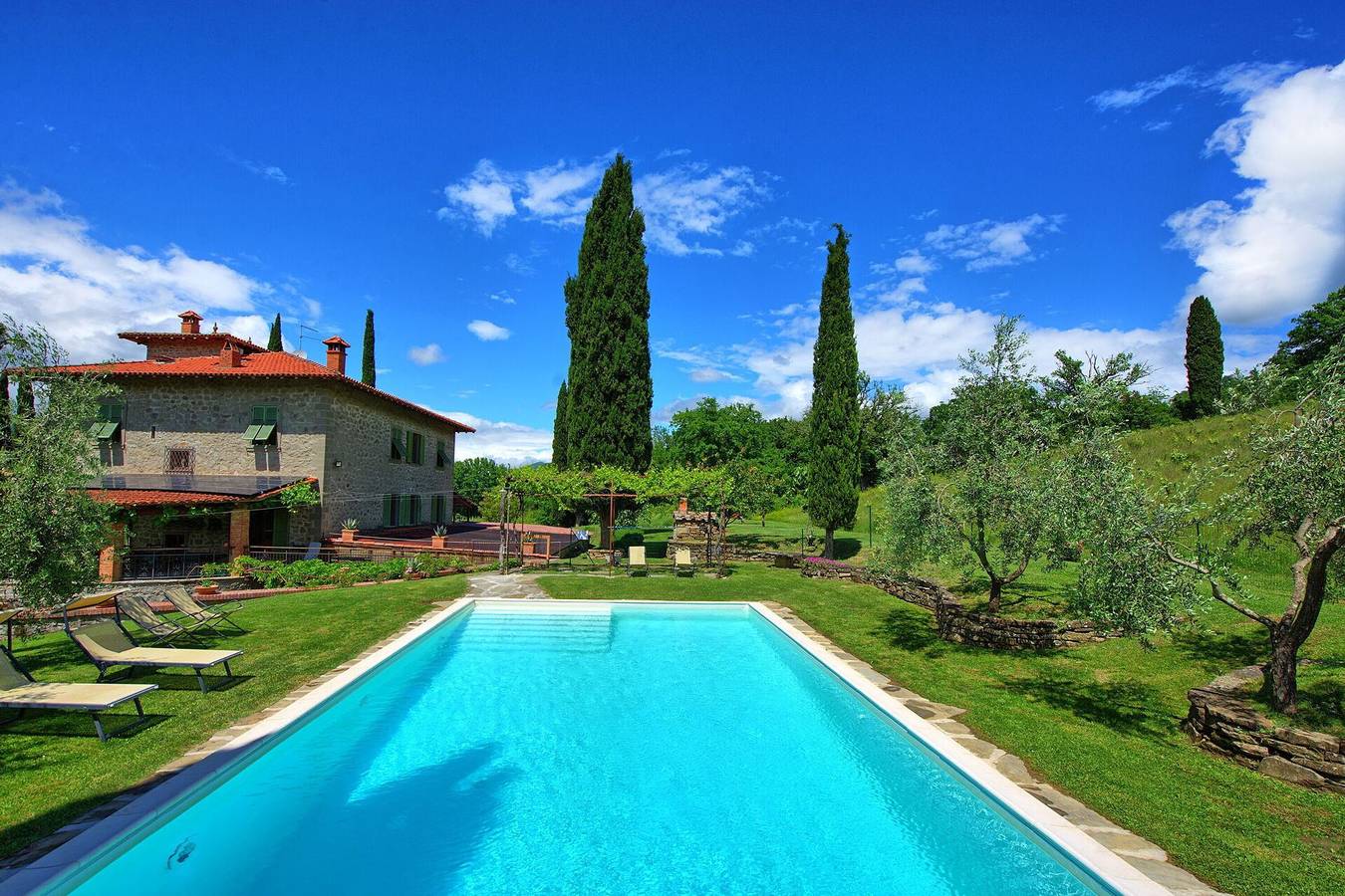 Villa Lo Scoiattolo in Capolona, Casentino
