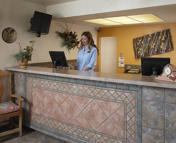 Hotel for 4 people, with hot tub and pool in Lake Havasu City