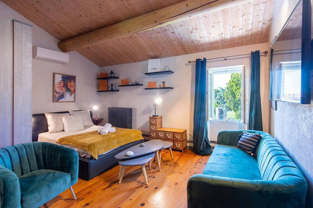 Preciosa casa en Moulès con Wifi in Arlés, Region de Arles