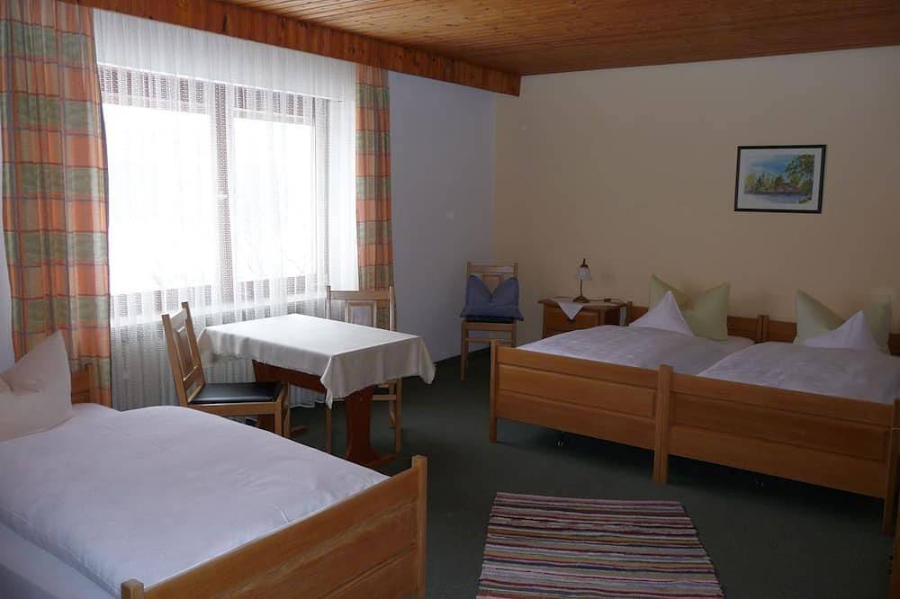 Ganze Wohnung, Gemütliche Ferienwohnung (55qm) für 2-3 Gäste mit überdachtem Balkon in Ochsenkopf, Bischofsgrün