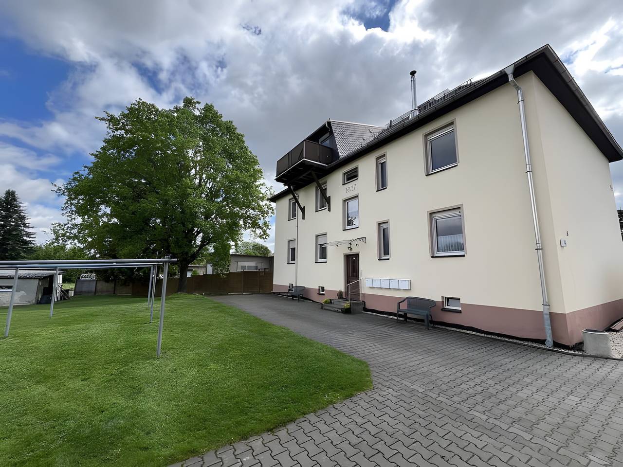 Ganze Wohnung, Apartment „Neue Ferienwohnung für 2 Personen“ mit Gemeinschaftsgarten, Balkon & Wlan in Oelsnitz/Erzgebirge, Erzgebirge