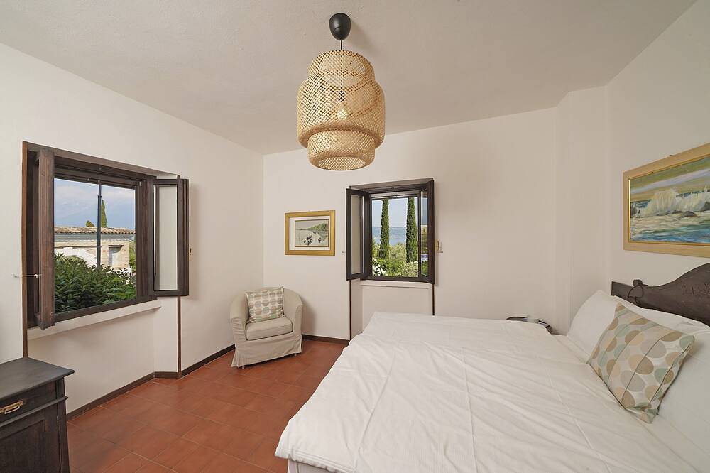 Villa Bouganville in Toscolano-Maderno, Gardasee-Berge