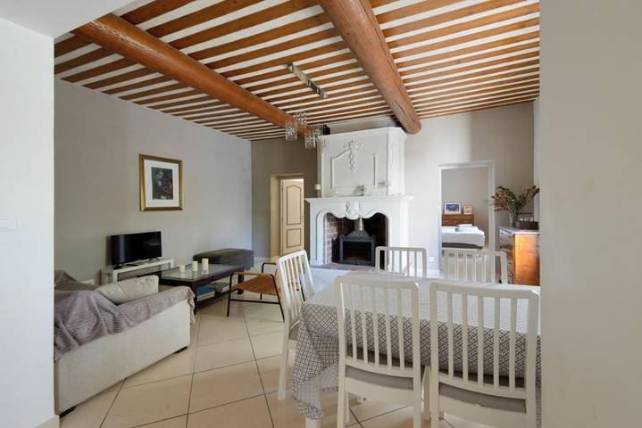 Location de vacances pour 6 personnes, avec Terrasse et Jardin ainsi que Piscine et Vue à Ventabren - 2