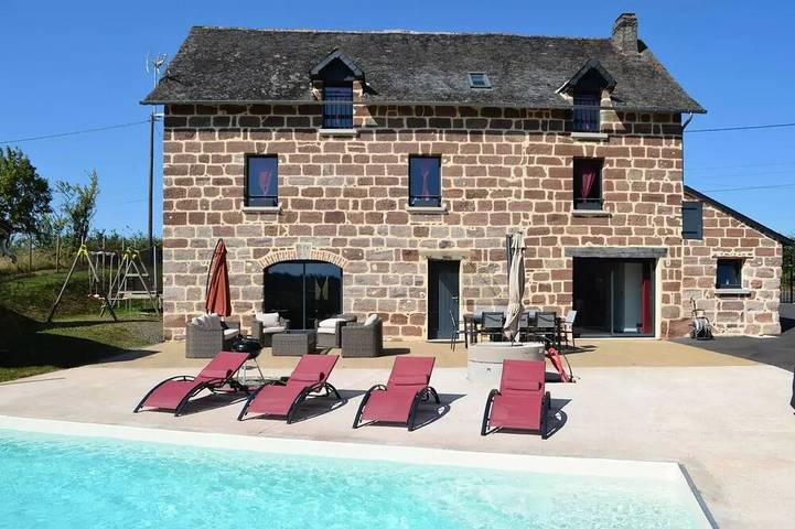 Location de vacances pour 8 personnes, avec Terrasse à Saint-Cyr-la-Roche