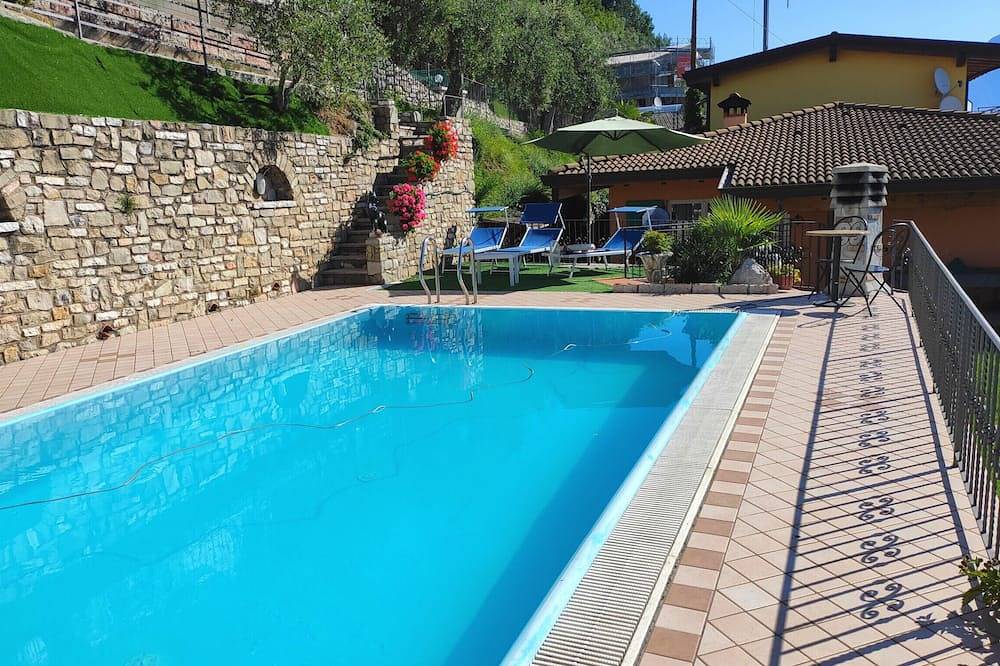 Appartamento intero, Casa Elka Patio 2 Lake view in Pieve di Tremosine, Tremosine