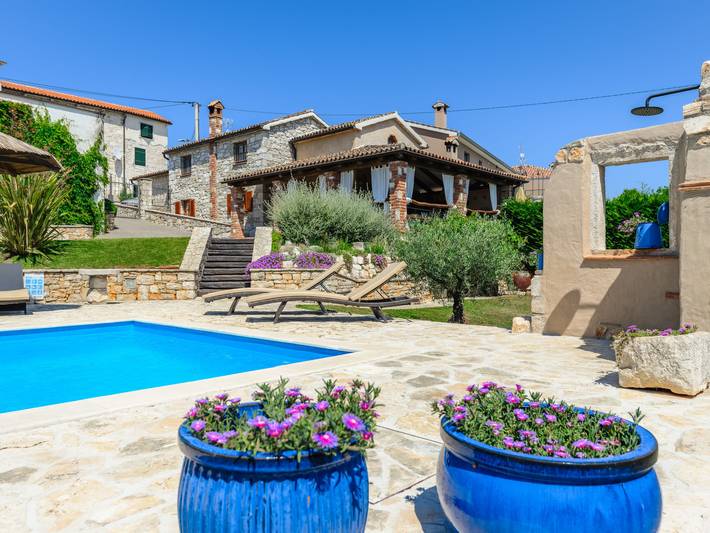 Ferienhaus für 6 Personen, mit Sauna und Garten sowie Ausblick und Terrasse in Porec und Umgebung - 2