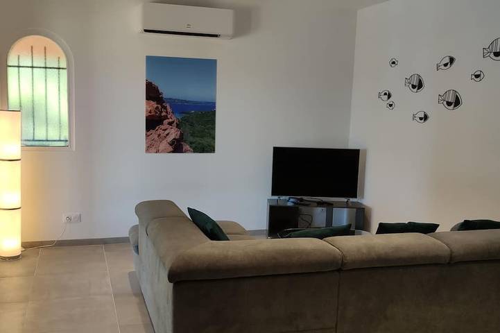 Location de vacances pour 6 personnes, avec terrasse et jardin à Sotta - 4