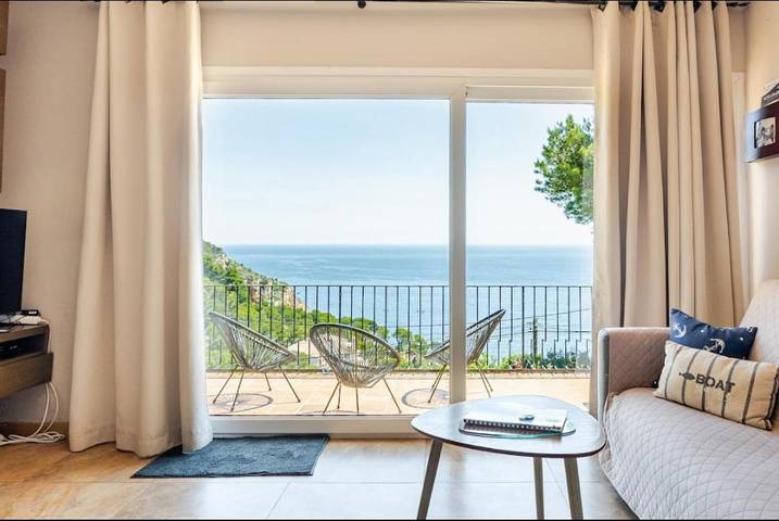 Apartamento de vacaciones para 4 personas, con vistas además de piscina y terraza - 1