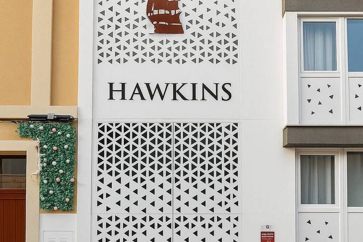 Entire apartment, Suite by Hawkins interior 1st A in Algeciras, Costa de la Luz