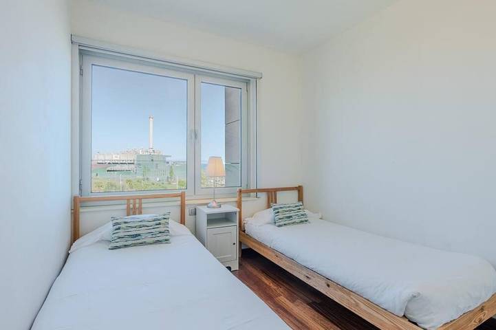 Entire apartment, Forum Playa and Pool Barcelona in Port Forum, Sant Adrià de Besòs