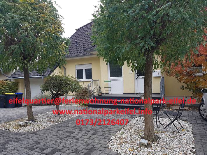 Ferienwohnung für 3 Personen, mit Terrasse und Garten sowie Ausblick in Eifel (Nordrhein-Westfalen)