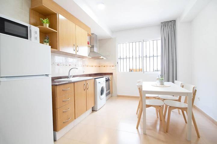 Apartamento para 4 personas, con terraza y jardín en Puerto de Sagunto