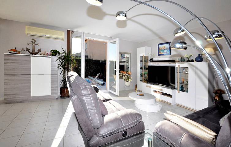 Charmante Wohnung mit Pool in Lézignan-Corbières in Lézignan-Corbières, Mittelmeerküste (Frankreich)