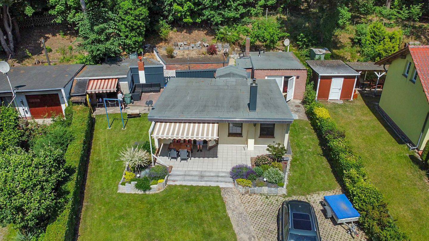 Waterkieker – Bungalow am Jabelschen See mit Steg & Outdoor-Sauna in Jabel, Mecklenburgische Seenplatte