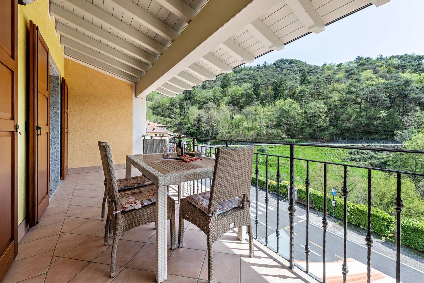 Appartamento intero, Appartamento rustico "Residence Tatiana B2" con piscina, terrazza in Tremosine, Prealpi Gardesane