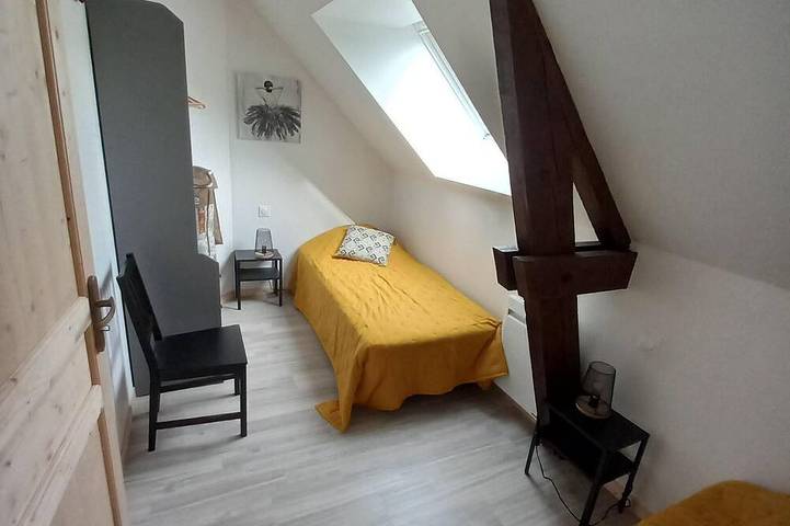 Gîte pour 6 personnes, avec jardin à Hermival-les-Vaux - 4