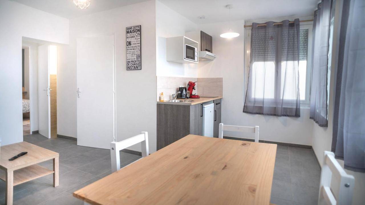 Appartement entier, One-Bedroom Apartment in Airaines, Région d'Amiens
