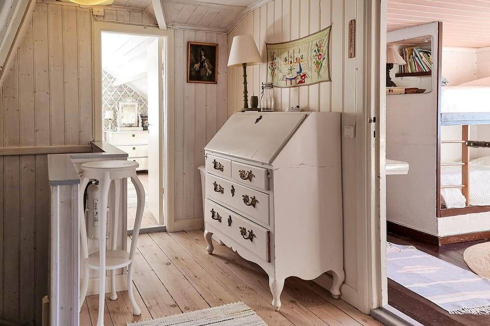 Schönes Haus in Nösund mit Meerblick in Nösund, Orust
