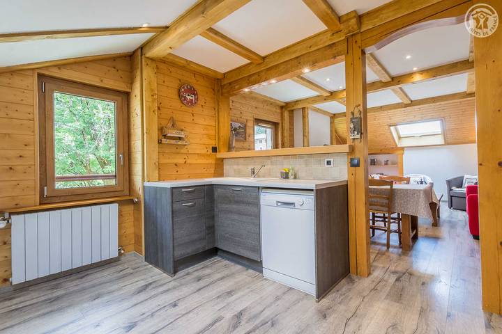 Gîte pour 6 personnes, avec jardin à Flumet - 3