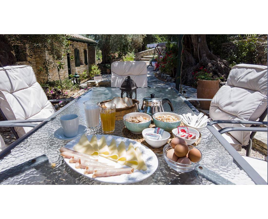 Guest House 'Adamantia Nieuwbouw Kamer A4' met Gedeeld Terras, Wifi en Airconditioning in Gaios, Paxos