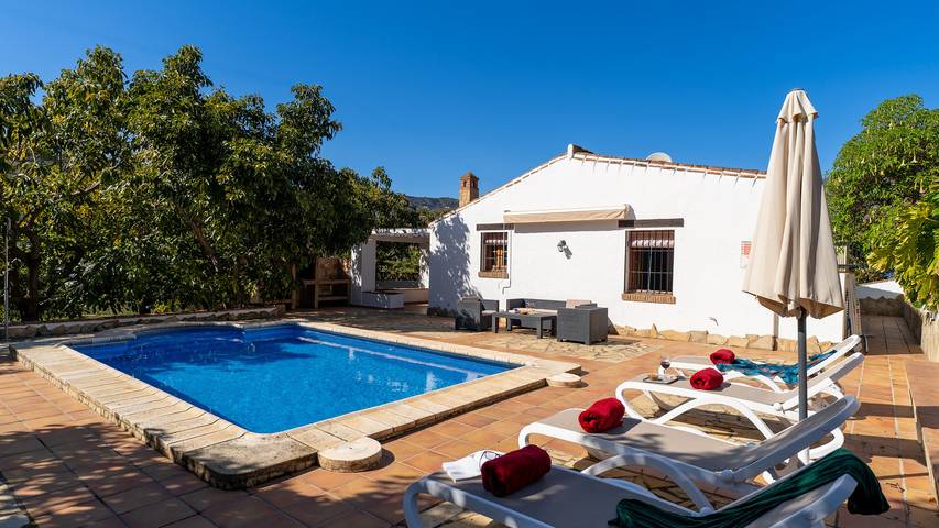 Casa rural para 4 personas, con terraza y jardín en Frigiliana - 2