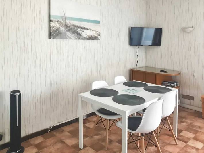 Gîte pour 4 personnes, avec balcon dans Plage des Becs - 4