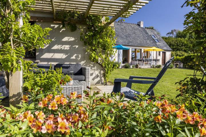 Gîte pour 9 personnes, avec jardin et terrasse, animaux acceptés à Crozon - 3