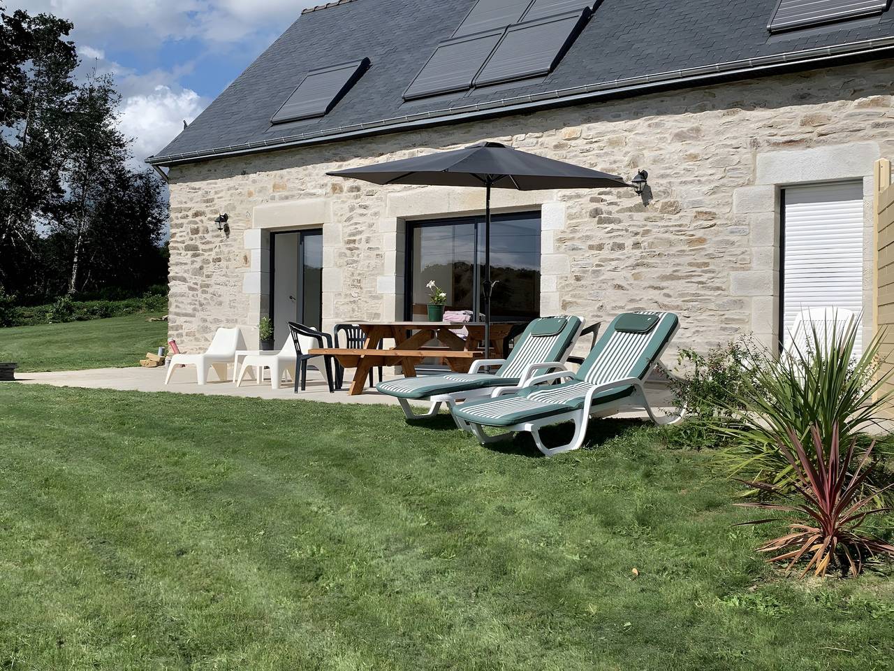 Vakantiehuis 'Ty Coat' met privéterras, wifi en airconditioning in Bannalec, Quimper en omgeving