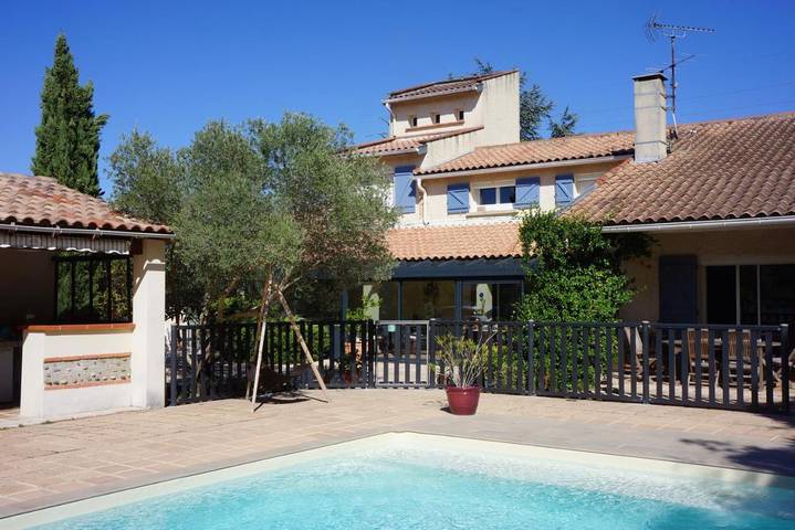 Chambre d’hôte pour 2 personnes, avec Terrasse et Jardin ainsi que Piscine et Vue dans Ondes