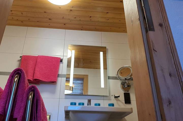 Ganze Wohnung, Wohlfühl-Angererhof: Nähe Drei Zinnen - Appartement Dolomiten (4P) - Alpin in Kartitsch, Karnischer Hauptkamm