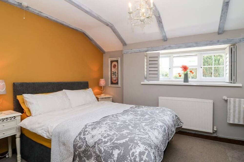 Pear Tree Cottage, Mark in Mark, Somerset