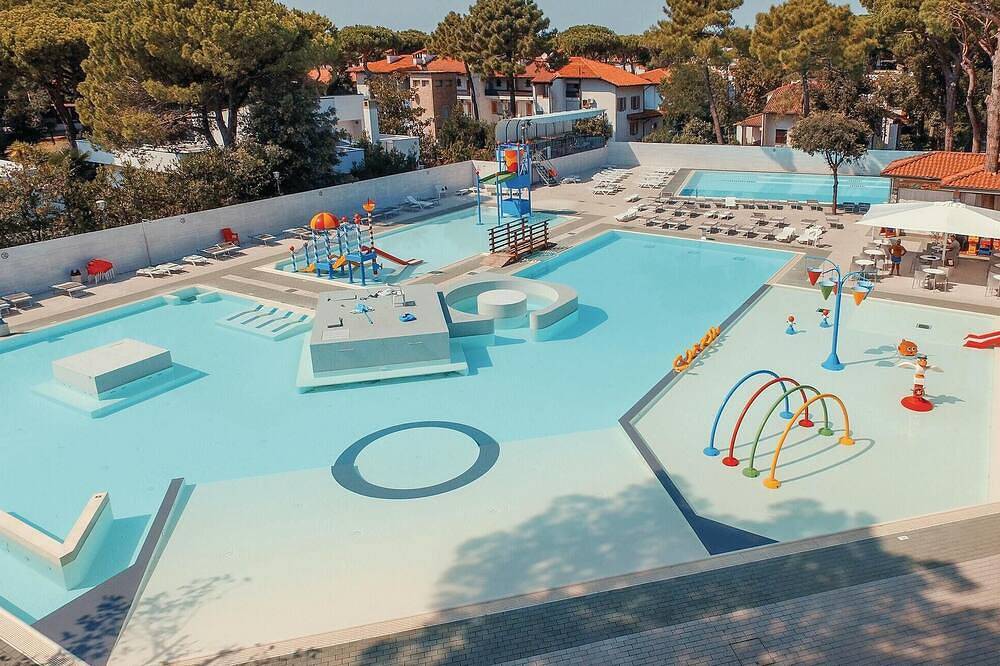 Magnífica casa en Lido di Spina Fe con piscina. in Lido di Spina, Provincia de Ferrara