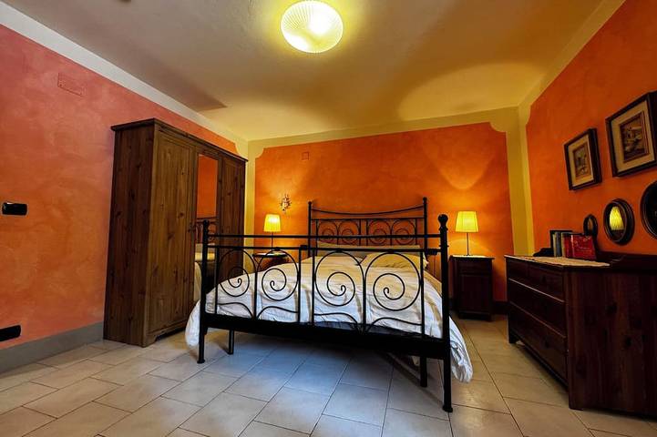 Appartamento intero, Casa Vacanze la Farfalla (Pian Terreno) Profonda Campagna Toscana in San Miniato, Pisa e dintorni