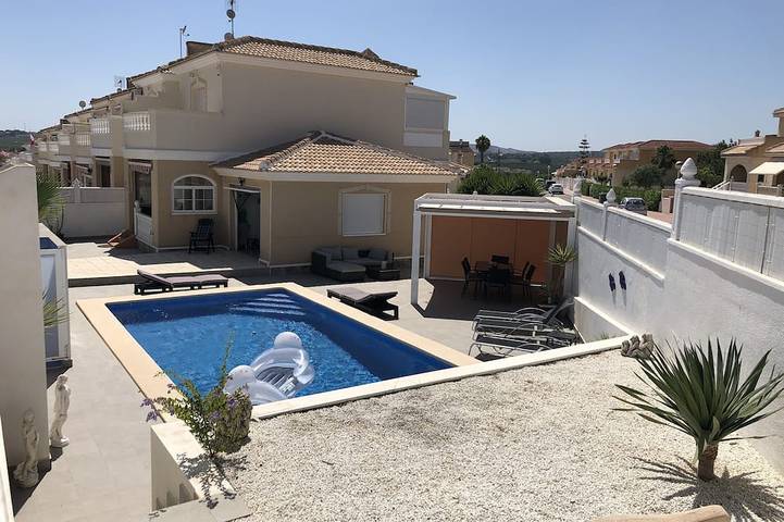 Villa für 6 Personen, mit Garten und Balkon - 1