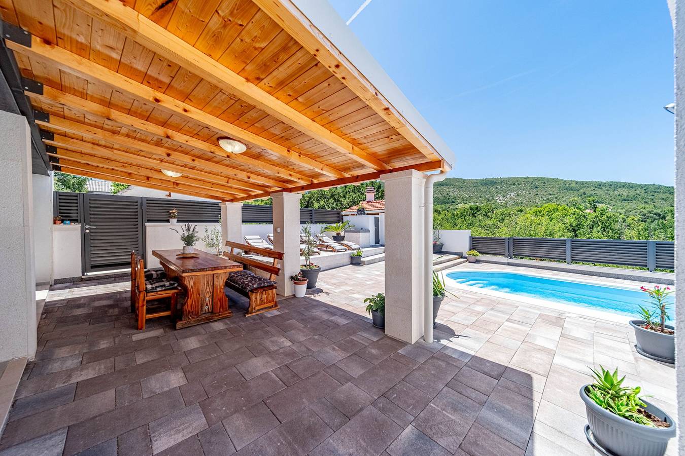 Holiday Home Luce with Pool in Ljubitovica, Seget