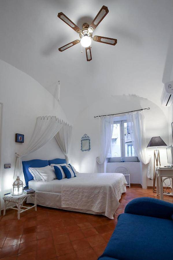 Appartamento intero, Vicolo 23 1 Minutes to Beach and Square Atrani in Atrani, Sorrento Coast