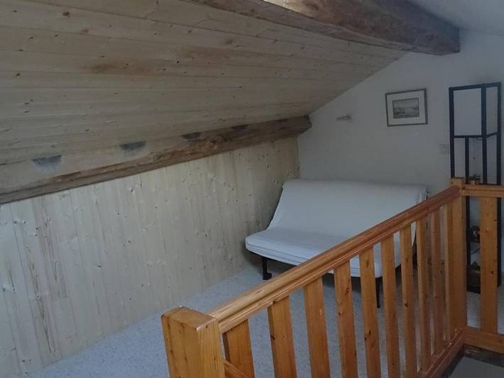 Location de vacances pour 6 personnes, avec vue et jardin, animaux acceptés à Saint-Julien (Rhône) - 2