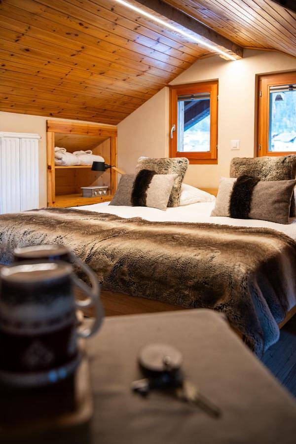 Hôtel pour 2 personnes, avec Balcon et Terrasse ainsi que Jacuzzi et Jardin à Evolène