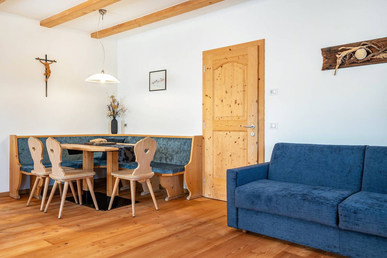 Appartamento intero, Appartamento "Schreiberhof Landhaus" con vista sulle montagne, giardino in comune e Wi-Fi in Laion, Dolomiti Superski