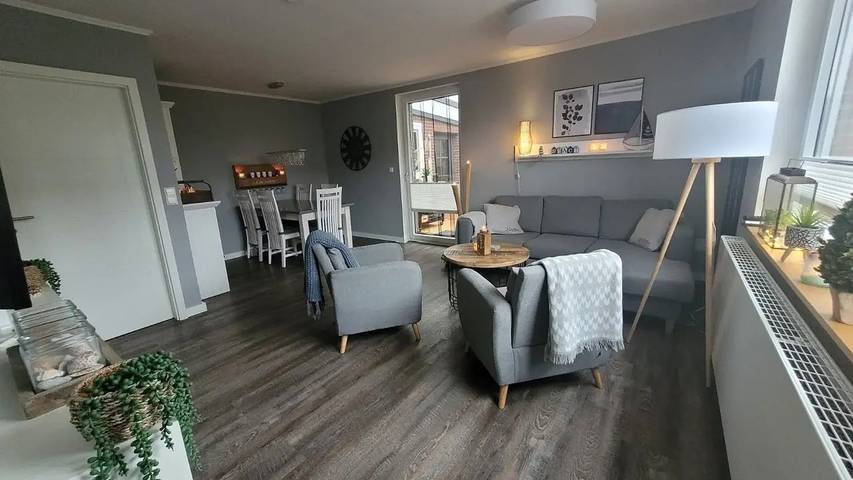 Ferienhaus für 5 Personen, mit Terrasse und Sauna sowie Garten in Berumbur