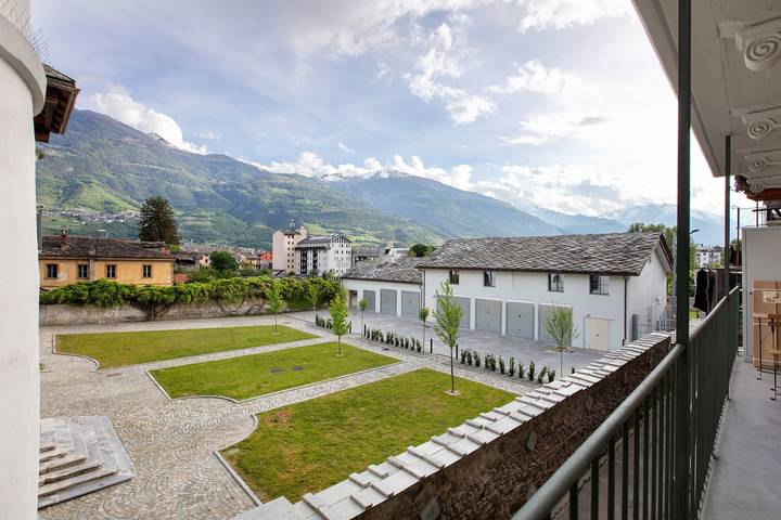 Gîte pour 4 personnes, avec balcon, adapté aux familles à Aoste - 3