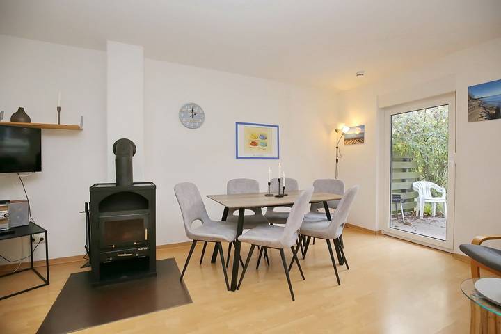 Ferienhaus für 6 Personen, mit Garten und Terrasse in Boltenhagen - 2