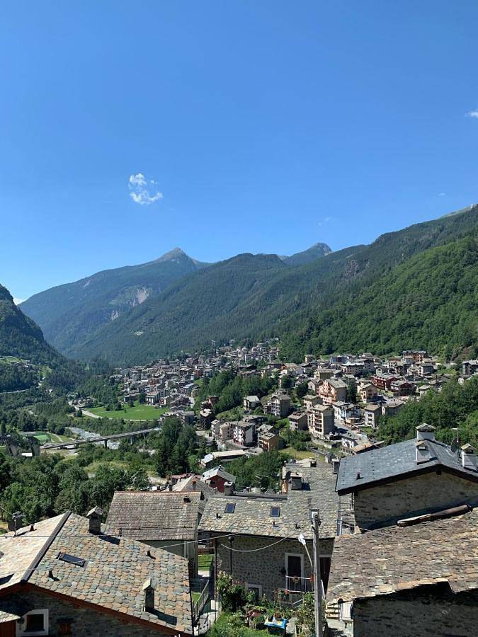 Appartamento per 2 persone, con Balcone e Terrazza nonché Panorama a Chiesa in Valmalenco