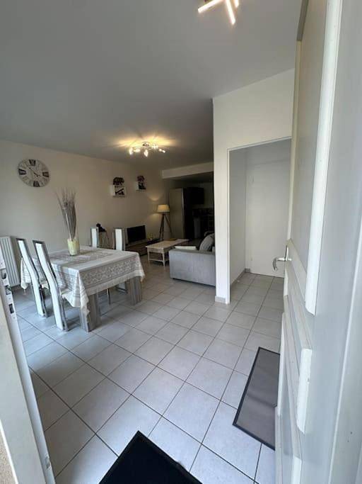 Appartement entier, One-Bedroom Apartment in Sillingy, Région d'Annecy