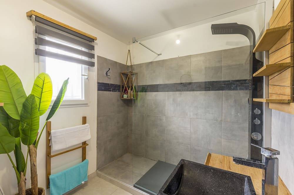Magnificent new villa with swimming pool 6 travellers in Valros, Mittelmeerküste (Frankreich)