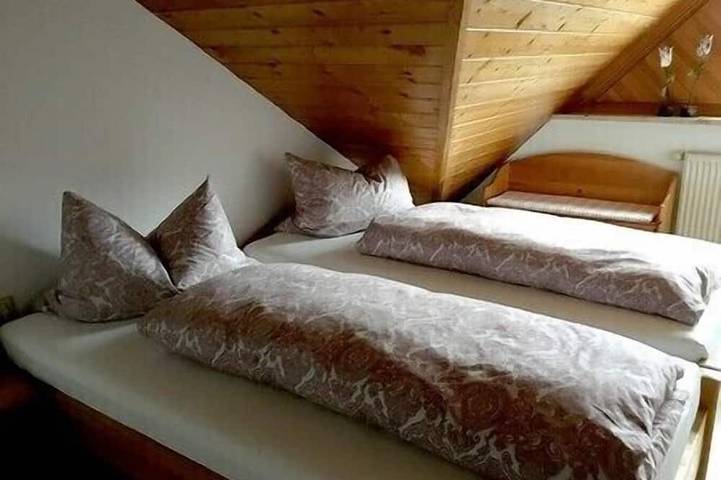 Ferienwohnung für 3 Personen, mit Balkon und Garten in Nordheim am Main