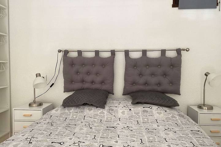 Gîte pour 2 personnes, avec balcon dans Port De Balaruc Les Bains - 2