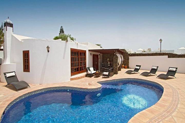 Villa pour 9 personnes, avec jardin - 1