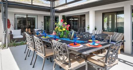 Vacation Rental for 8 Guests in Horseshoe Bay, Llano County, Picture 2