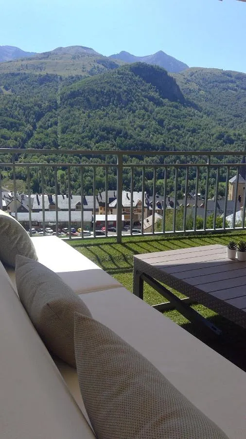 Casa rural para 10 personas, con vistas y terraza - 1